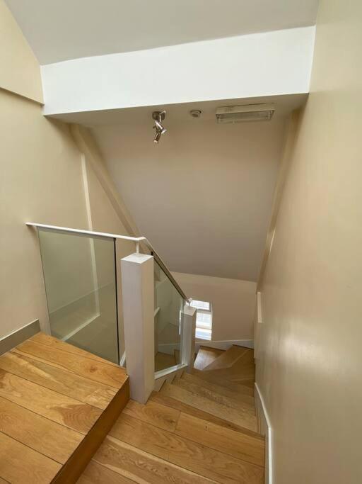 Studio To Let In Covent Garden With Kitchen Londra Dış mekan fotoğraf